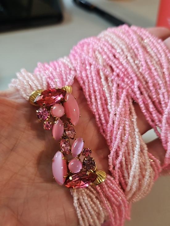 Source Unknown Jewelry - Vintage 1960's Pink Torsade Glass & Jeweled Necklace Gorgeous Clasp for Earrings